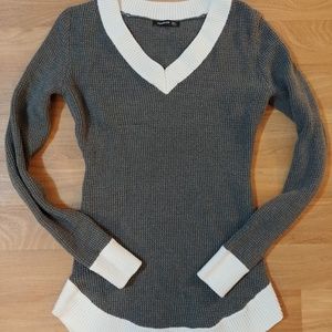 Patty Boutik Gray & White tunic sweater